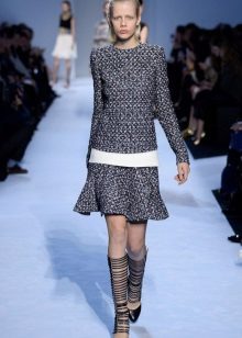 Autumn dress para sa tweed ng opisina