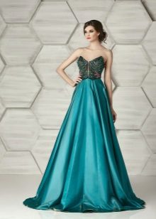 Gabi strapless damit mula sa Eleonor Couture berde