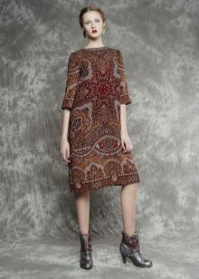 Damit mula sa Pavlopozad midi shawls