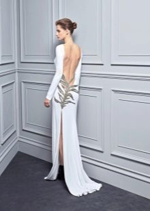 Damit na may bukas na likod at slit puti