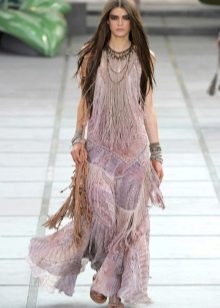 Boho style dress na may mahabang palawit