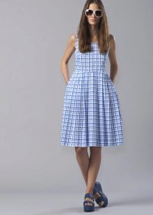 Fitted flared dress in the box