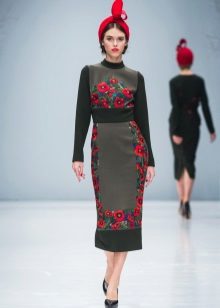 Knitted fitted knit dress
