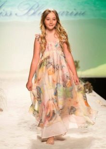 Summer dress para sa mga batang babae mula sa chiffon