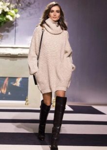 Fashionable dress-jumper 2016