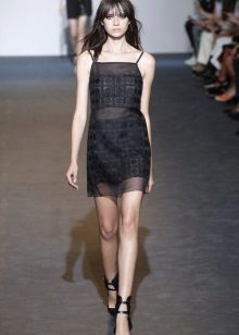 Naka-istilong damit mula sa isang belo ng isang panahon spring-summer ng 2016