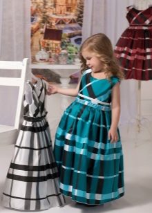 Elegant fluffy plaid dress para sa mga batang babae