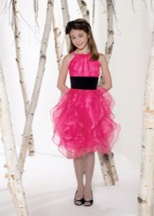 Maikling eleganteng para sa isang batang babae ng 11 taon