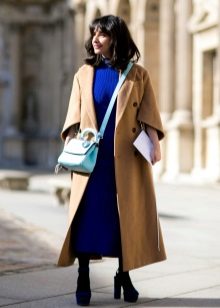 Long coat sa mahabang damit