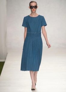 Shoes to denim dress