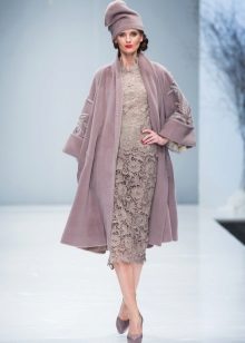 Coat in tone sa midi lace dress