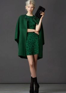 Mga accessories para sa damit na berde