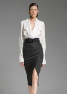 Slit pencil skirt
