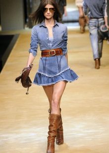 short flounced denim skirt