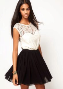 Short skirt sun