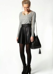 Short skirt sun