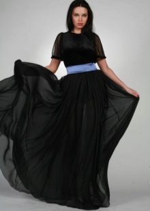 black flying skirt to the floor