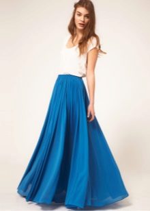 Flying summer skirt to the floor