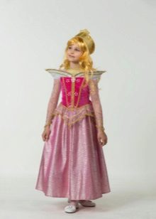 Bagong Taon ng damit ng prinsesa para sa batang babae