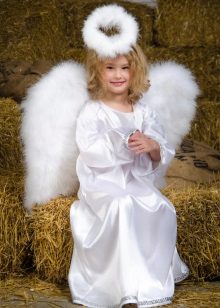 Angel ng damit ng Bagong Taon para sa batang babae