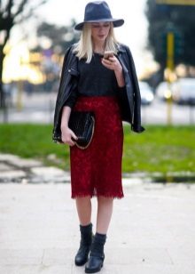 Red straight skirt below the knee