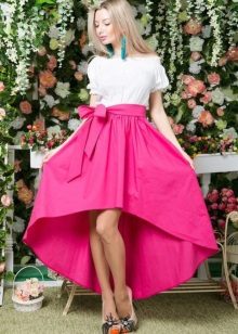 Bright skirt with train with bow