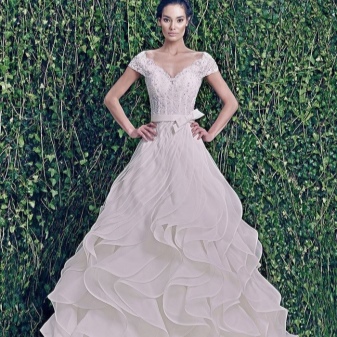 Kasal damit na may tela mula sa ZUHAIR MURAD
