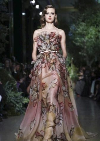 Gabi na damit mula sa kulay ng Elie Saab