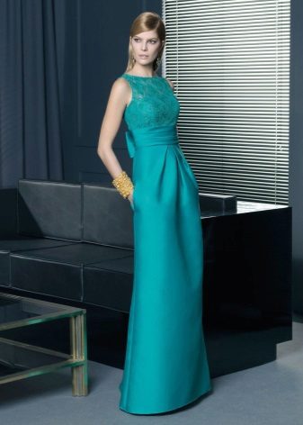 Turquoise evening dress tuwid mula kay Rosa Clar