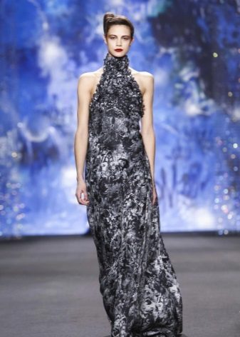 Ang mga panggabing dresses mula kay Naeem Khan ay kulay abo