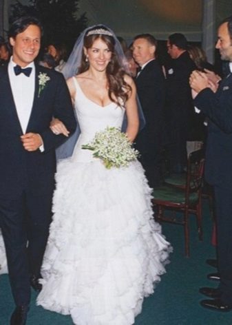 Kasal sa damit ni Elizabeth Hurley