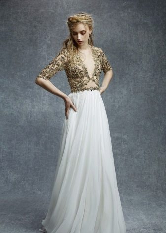 Ivory dress para sa blonde