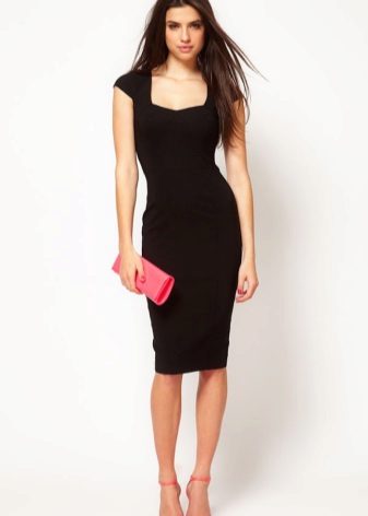 Black dress office para sa corporate party