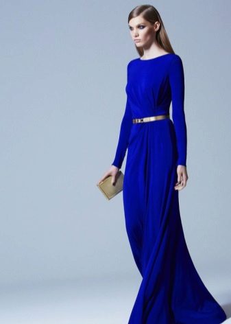 Closed blue dress to the floor