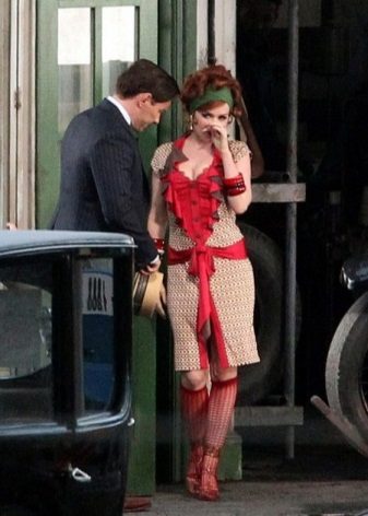 Bihisan ang heroine Myrtle mula sa Great Gatsby movie