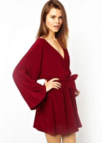 Modernong kimono para sa mga kababaihan