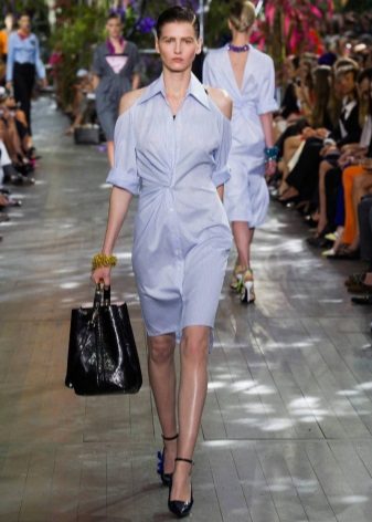 Dress shirt mula sa Christian Dior
