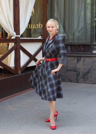 Midi Dress sa Gray Plaid