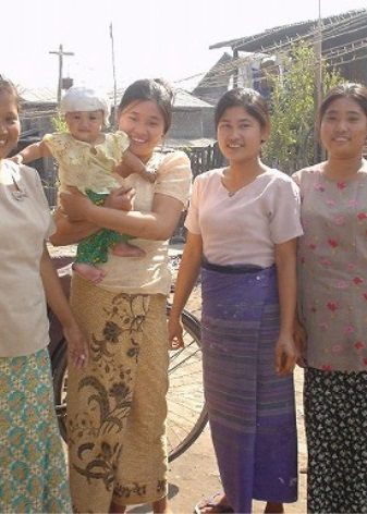 Asian Women's Clothing - Sarong