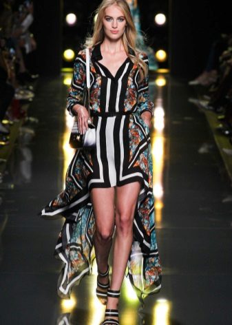Naka-istilong chiffon long dress ng spring-summer 2016 season