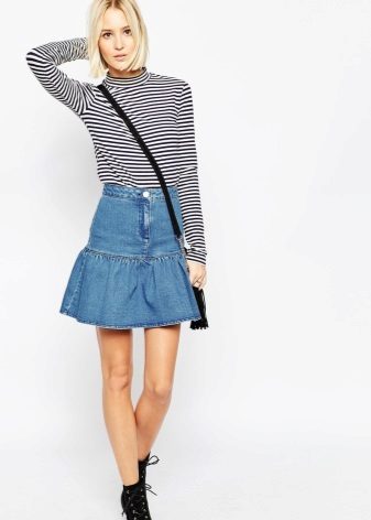 Skirt with frills
