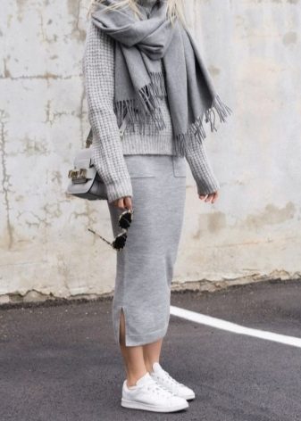 Pencil skirt in a sporty style
