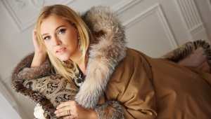 Coat na may podstezhkoy