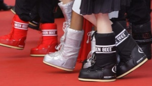 Boots-moon rovers