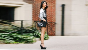 Closed-toe wedges