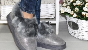 Uggs with ears