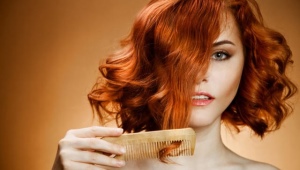 Wooden comb
