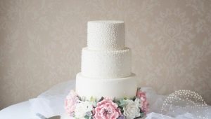 Mga Ideya sa Disenyo ng Cake sa Kasal