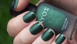 Matte green manicure: mga tampok ng disenyo at iba't ibang estilo