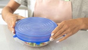 Silicone madaling iakma lids para sa pinggan: paglalarawan at layunin